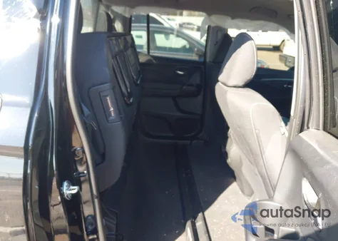 2024 Honda Ridgeline Sport z USA, uszkodzony, nr VIN 5FPYK3F16RB032228